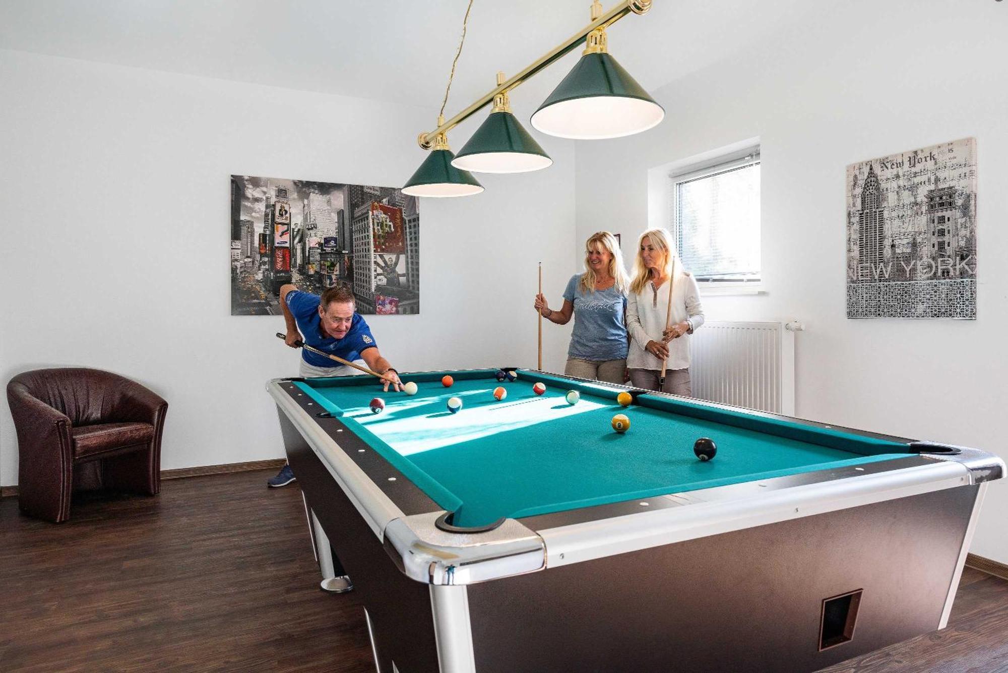 Appartement "Diamant" Mit Penthouseflair - Oase Am Haff Garz  Oda fotoğraf